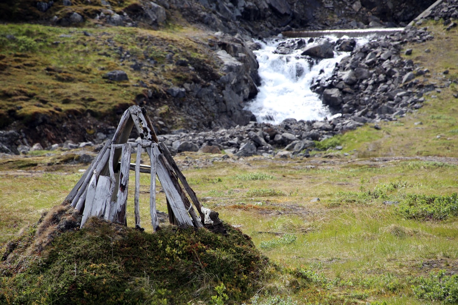 Balancing Adventure and Sustainability in Travel